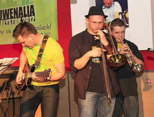 Przegld Muzyczny Barabany - Fina - E-Misja - 24.04.2012
